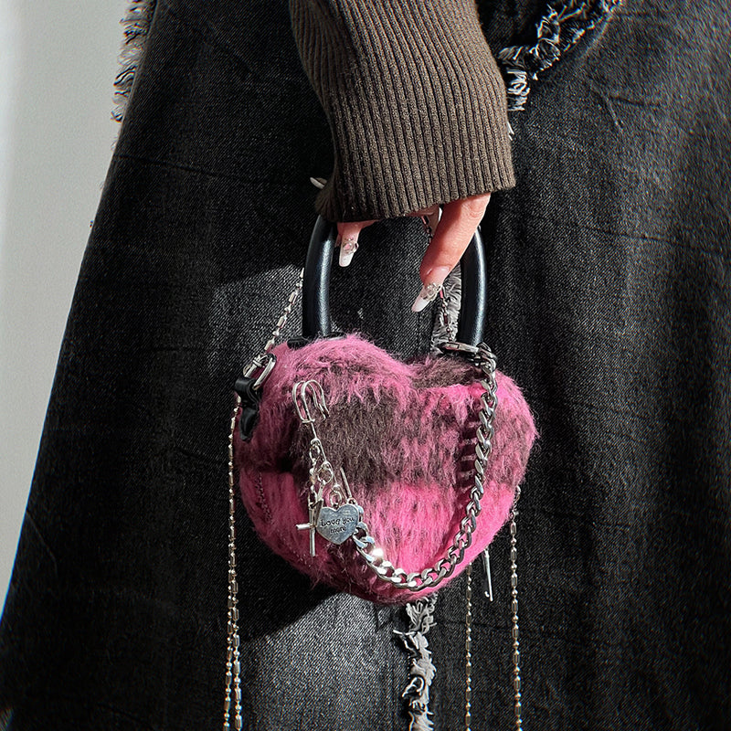 Fluffy Heart Chain Bag